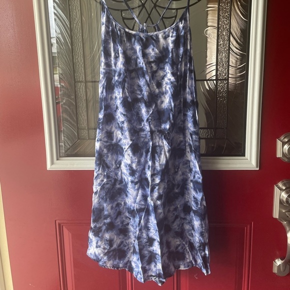 🆕 Cross Back Dress 🆕 - Picture 1 of 6